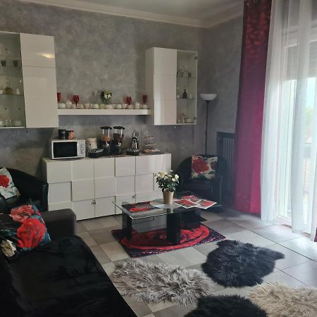 Petalo Rosso Appartement Pegognaga Buitenkant foto