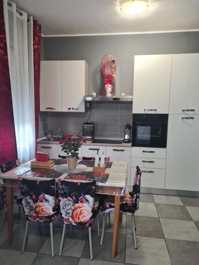 Petalo Rosso Appartement Pegognaga Buitenkant foto