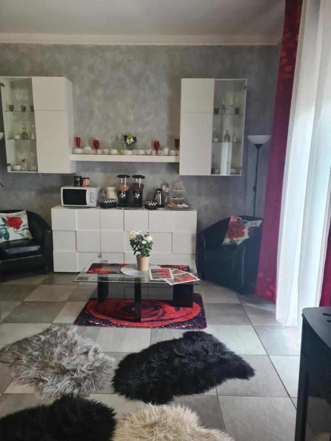 Petalo Rosso Appartement Pegognaga Buitenkant foto